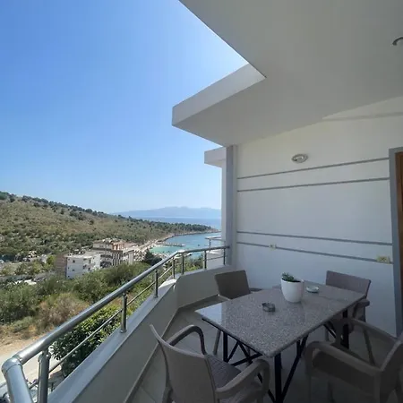 Apartment Redi